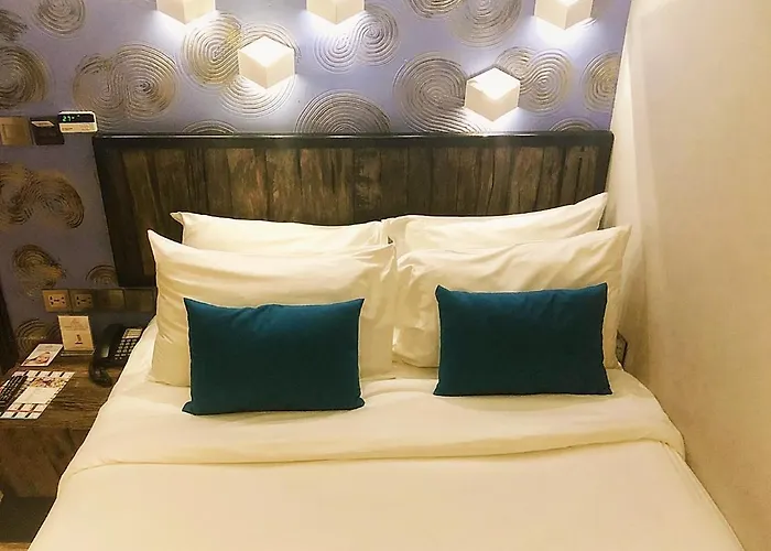 Aspira D'andora Sukhumvit 16 - Asoke 3* בנגקוק