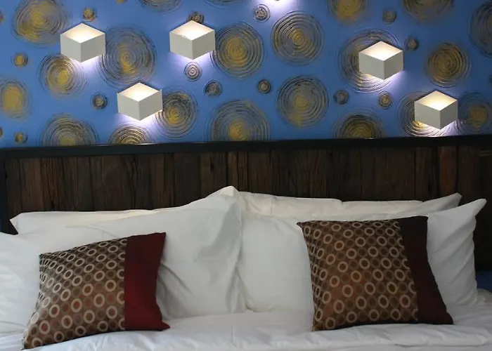 מלון Aspira D'andora Sukhumvit 16 - Asoke 3*